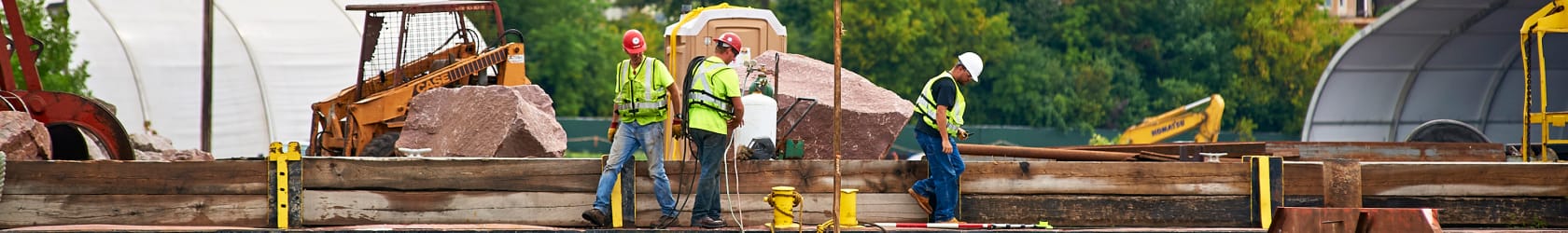 foth engineering services banner with construction employees